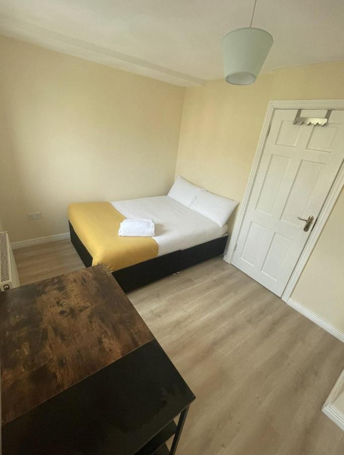 Modern City Centre House In Heart Of Galway City Extérieur photo